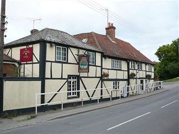 The Cherry Tree Inn Хенли-на-Темзе Экстерьер фото